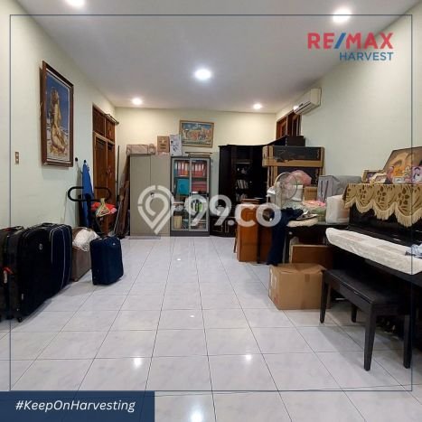 Rumah Luxury Modern Tanpa Renovasi di Jelambar Jakarta Barat Rumah Luxury Modern Tanpa Renovasi di Jelambar Jakarta Barat
