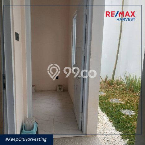 Rumah Luas Asri 4 KT Siap Pakai di Meruya Jakarta Barat Rumah Luas Asri 4 KT Siap Pakai di Meruya Jakarta Barat