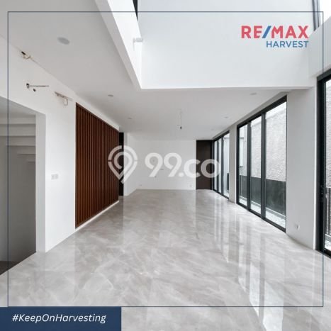 Rumah Luxury Modern Tanpa Renovasi di Lebak Bulus Jakarta Selatan Rumah Luxury Modern Tanpa Renovasi di Lebak Bulus Jakarta Selatan