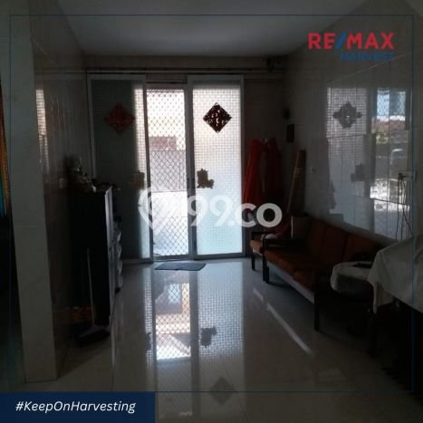 Jual Rumah Luas Elegan Dengan View Cantik di Taman Palem, Jakarta Barat Jual Rumah Luas Elegan Dengan View Cantik di Taman Palem, Jakarta Barat