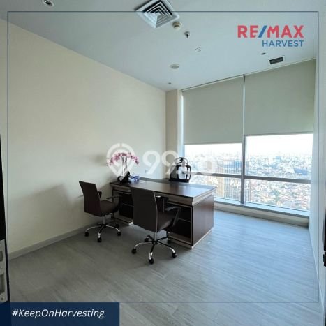 SEWA TERJANGKAU! Kantor Kawasan Grogol Petamburan, Luas 387m², Lokasi Komersial SEWA TERJANGKAU! Kantor Kawasan Grogol Petamburan, Luas 387m², Lokasi Komersial