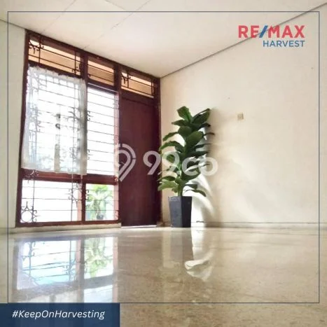 Jual Rumah Mewah Megah Dengan View Eksklusif di Pejompongan, Jakarta Pusat Jual Rumah Mewah Megah Dengan View Eksklusif di Pejompongan, Jakarta Pusat