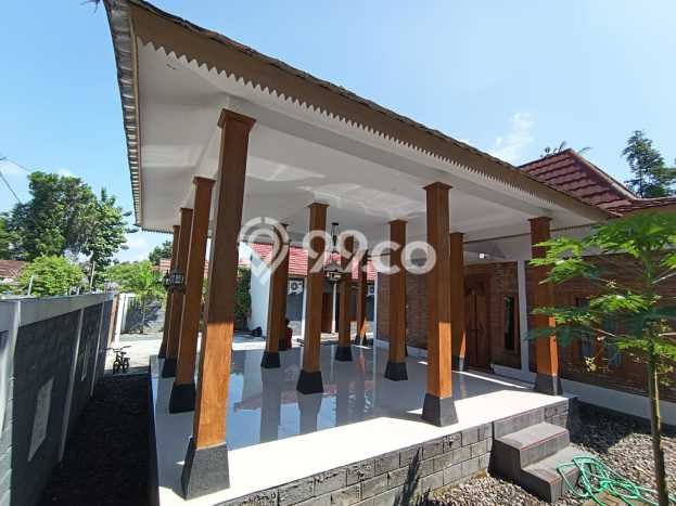 Dijual Rumah 5 Kamar Lokasi Ideal Nyaman dan Strategis di Prambanan Dijual Rumah 5 Kamar Lokasi Ideal Nyaman dan Strategis di Prambanan
