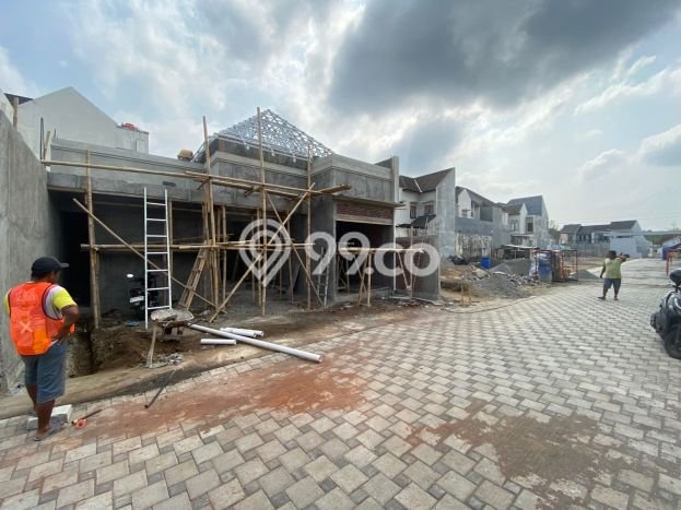 Dijual Rumah 3 Kamar Lokasi Ideal Nyaman dan Strategis di Ngemplak Dijual Rumah 3 Kamar Lokasi Ideal Nyaman dan Strategis di Ngemplak