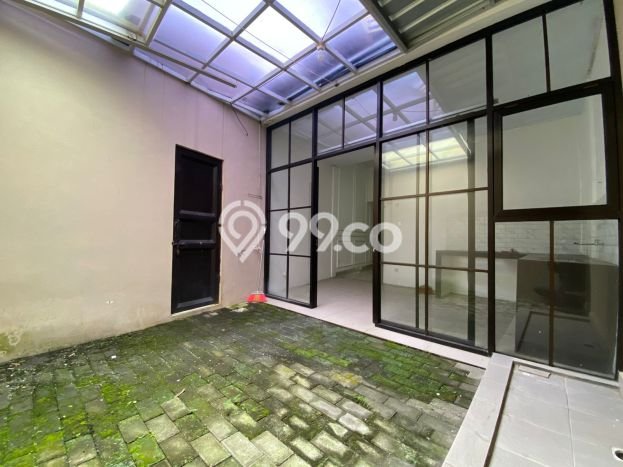 Rumah Modern Cantik 5 KT Siap Huni di Sleman Rumah Modern Cantik 5 KT Siap Huni di Sleman