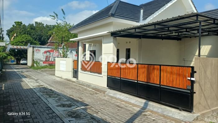 Rumah Strategis Minimalis Lb 80m2 di Ngemplak, Sleman Rumah Strategis Minimalis Lb 80m2 di Ngemplak, Sleman