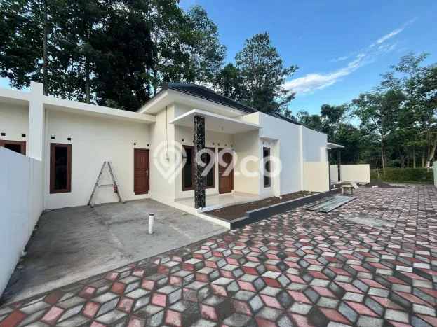 Rumah Luas Asri 3 KT Siap Huni di Jombor Sleman Rumah Luas Asri 3 KT Siap Huni di Jombor Sleman