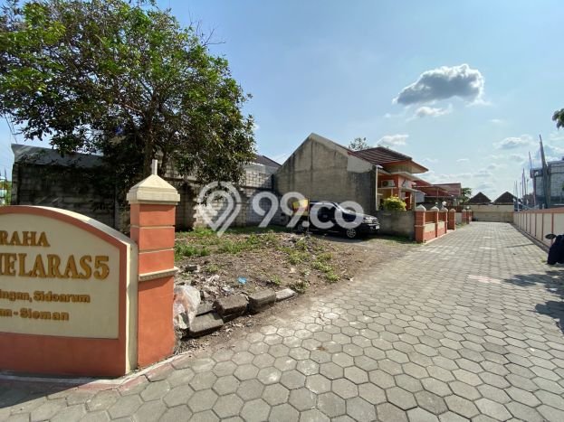 Lahan Strategis di Tempel Dijual dengan Luas 133m2 Lahan Strategis di Tempel Dijual dengan Luas 133m2