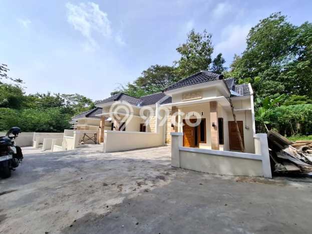 Rumah 2 KT 1 KM di Kawasan Moyudan, Sleman Rumah 2 KT 1 KM di Kawasan Moyudan, Sleman