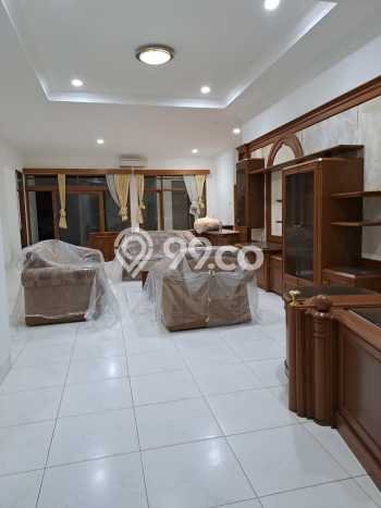 PREMIUM CHOICE! Rumah kawasan Hegarmanah, 3 KT, Lingkungan Asri, Luas 410m² Bangunan 350m² PREMIUM CHOICE! Rumah kawasan Hegarmanah, 3 KT, Lingkungan Asri, Luas 410m² Bangunan 350m²