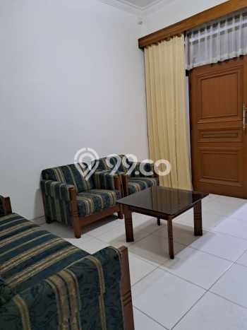 PREMIUM CHOICE! Rumah kawasan Hegarmanah, 3 KT, Lingkungan Asri, Luas 410m² Bangunan 350m² PREMIUM CHOICE! Rumah kawasan Hegarmanah, 3 KT, Lingkungan Asri, Luas 410m² Bangunan 350m²