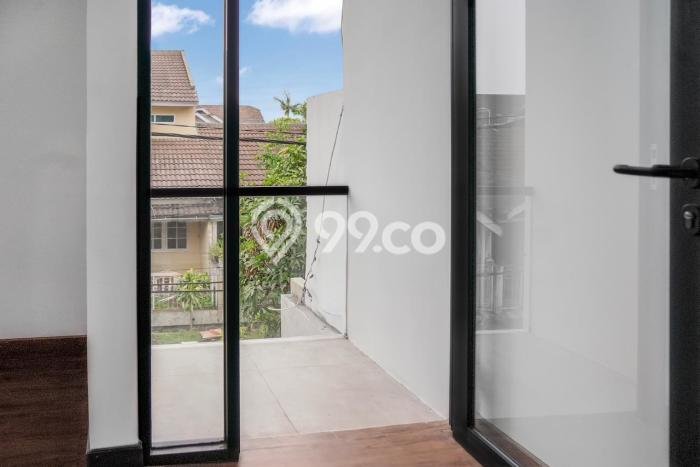 Dijual Rumah 5 Kamar Lokasi Ideal Bagus dan Strategis di Arcamanik Dijual Rumah 5 Kamar Lokasi Ideal Bagus dan Strategis di Arcamanik
