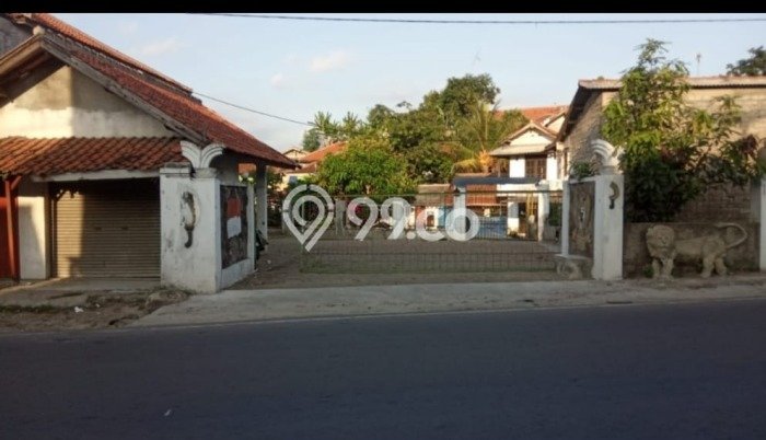 Area Ramai! Komersial Dijual di Subang Kota untuk Bisnis Luas Bangunan 210m2 Area Ramai! Komersial Dijual di Subang Kota untuk Bisnis Luas Bangunan 210m2