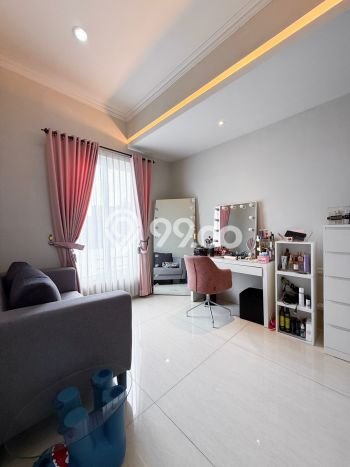 Rumah Elit Modern Siap Huni di Ragunan Jakarta Selatan Rumah Elit Modern Siap Huni di Ragunan Jakarta Selatan