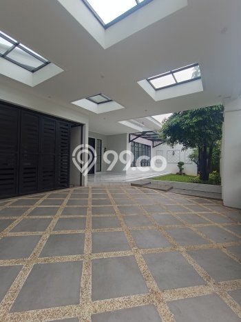 Dijual Rumah Mewah Megah Dengan View Eksklusif di Pondok Labu, Jakarta Selatan Dijual Rumah Mewah Megah Dengan View Eksklusif di Pondok Labu, Jakarta Selatan