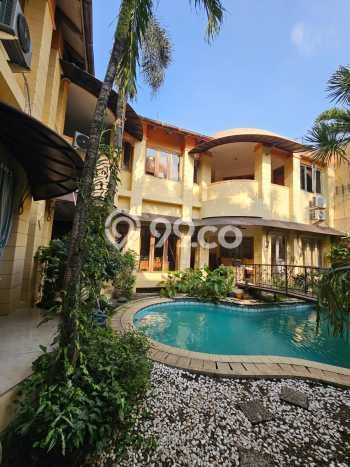 Dijual Rumah Luas Elegan Dengan View Eksklusif di Pondok Indah, Jakarta Selatan Dijual Rumah Luas Elegan Dengan View Eksklusif di Pondok Indah, Jakarta Selatan
