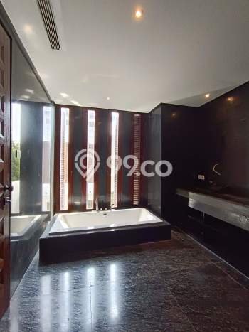 Rumah Elit Modern Siap Huni di Pondok Indah Jakarta Selatan Rumah Elit Modern Siap Huni di Pondok Indah Jakarta Selatan