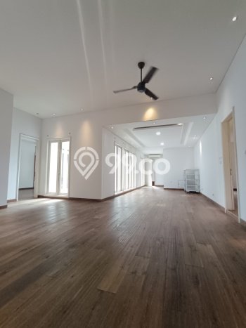 Dijual Rumah Premium dengan Fasilitas Sekitar Lengkap di Kebayoran Lama, Jakarta Selatan Dijual Rumah Premium dengan Fasilitas Sekitar Lengkap di Kebayoran Lama, Jakarta Selatan