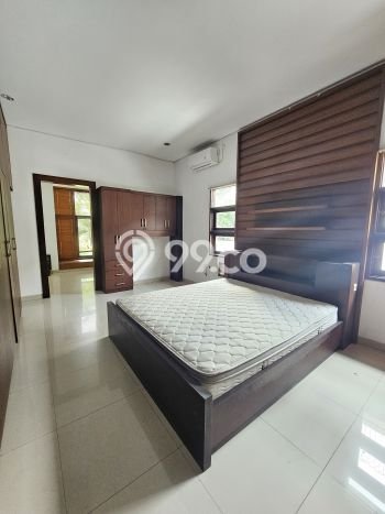 Rumah Modern Disewakan di Kebayoran Baru Jakarta Selatan Lokasi Sangat Strategis Rumah Modern Disewakan di Kebayoran Baru Jakarta Selatan Lokasi Sangat Strategis