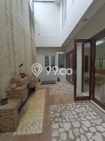 Jual Rumah Luas Elegan Dengan View Eksklusif di Pondok Labu, Jakarta Selatan Jual Rumah Luas Elegan Dengan View Eksklusif di Pondok Labu, Jakarta Selatan