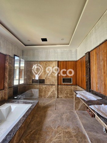 LISTING BARU! Rumah Premium di Kemang, Luas 517m² LB 760m² LISTING BARU! Rumah Premium di Kemang, Luas 517m² LB 760m²