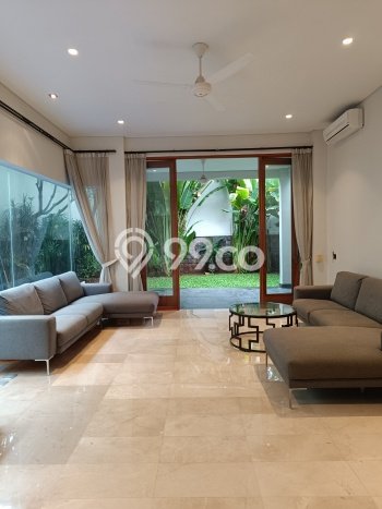 Hunian Mewah LB 480m2 Siap Huni Desain Elegan di Kemang, Jakarta Selatan Hunian Mewah LB 480m2 Siap Huni Desain Elegan di Kemang, Jakarta Selatan