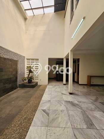 For Sale! Luxury House LT 515m2 Desain Modern di Lebak Bulus For Sale! Luxury House LT 515m2 Desain Modern di Lebak Bulus