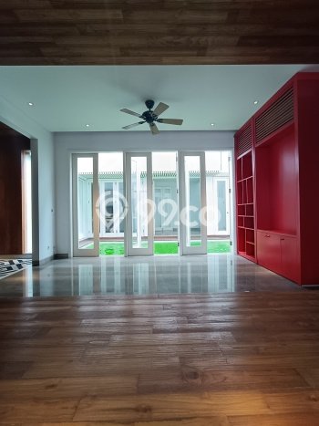 Dijual Rumah Premium dengan Fasilitas Sekitar Lengkap di Kebayoran Lama, Jakarta Selatan Dijual Rumah Premium dengan Fasilitas Sekitar Lengkap di Kebayoran Lama, Jakarta Selatan