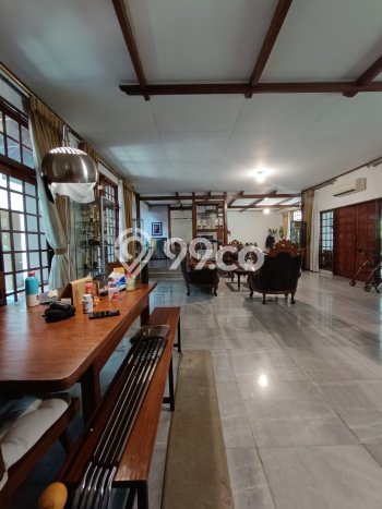 Hunian Eksklusif Dijual LT 714m2 di Kebayoran Baru, Jakarta Selatan Hunian Eksklusif Dijual LT 714m2 di Kebayoran Baru, Jakarta Selatan