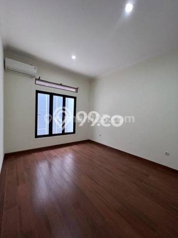 Rumah Elit LB 160m2 Siap Pakai Desain Elegan di Lebak Bulus, Jakarta Selatan Rumah Elit LB 160m2 Siap Pakai Desain Elegan di Lebak Bulus, Jakarta Selatan