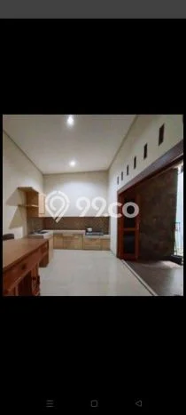 Jual Rumah Favorit Siap Huni LB 350m2 di Banyumanik, Semarang Jual Rumah Favorit Siap Huni LB 350m2 di Banyumanik, Semarang