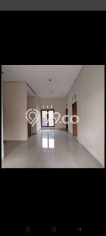 Jual Rumah Favorit Siap Huni LB 350m2 di Banyumanik, Semarang Jual Rumah Favorit Siap Huni LB 350m2 di Banyumanik, Semarang