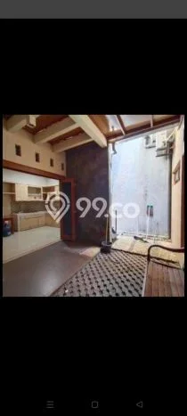 Jual Rumah Favorit Siap Huni LB 350m2 di Banyumanik, Semarang Jual Rumah Favorit Siap Huni LB 350m2 di Banyumanik, Semarang