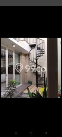 Disewakan! Rumah 3 Kamar Tidur &
2 Kamar Mandi di Bukit Sari, Semarang Disewakan! Rumah 3 Kamar Tidur &
2 Kamar Mandi di Bukit Sari, Semarang
