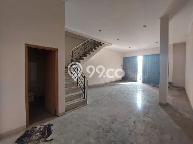 FOR SALE! Ruko di Semarang Tengah Semarang, LT 50m2, LB 90m2 FOR SALE! Ruko di Semarang Tengah Semarang, LT 50m2, LB 90m2