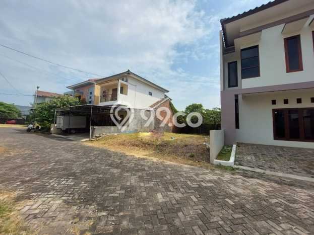 Lahan Dijual Lokasi Strategis di Semarang dengan Luas 143m2 Lahan Dijual Lokasi Strategis di Semarang dengan Luas 143m2