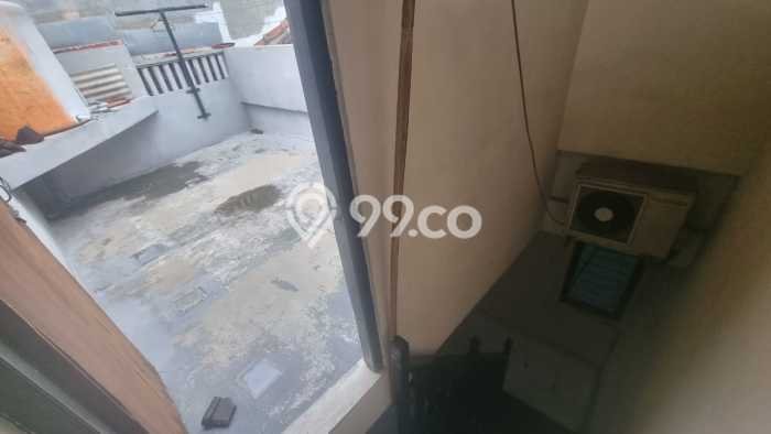 Lokasi strategis! Rumah siap pakai disewakan di Semarang Tengah LB 200m2 Lokasi strategis! Rumah siap pakai disewakan di Semarang Tengah LB 200m2