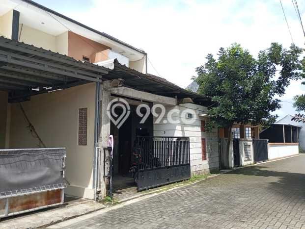 Unit Kost Dijual di Kawasan Banyumanik Semarang dengan 11 KT Unit Kost Dijual di Kawasan Banyumanik Semarang dengan 11 KT