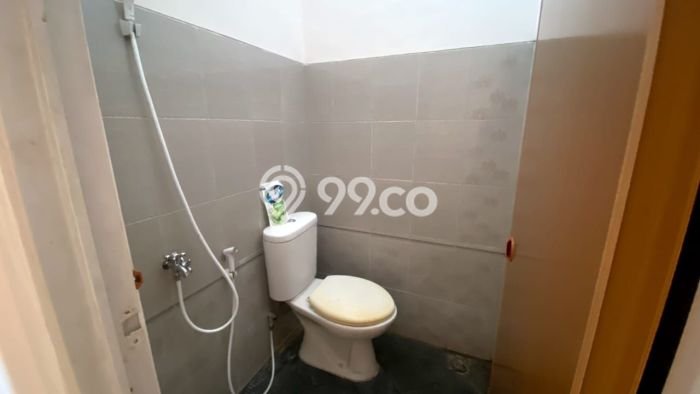 FOR SALE! Ruko di Banyumanik Semarang, LT 72m2, LB 108m2 FOR SALE! Ruko di Banyumanik Semarang, LT 72m2, LB 108m2