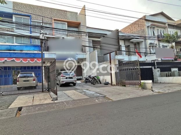 Unit Ruko disewakan di Semarang Tengah Semarang dengan LT 184m2 / LB 312m2 Unit Ruko disewakan di Semarang Tengah Semarang dengan LT 184m2 / LB 312m2
