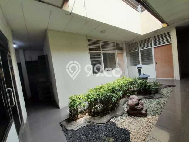 Rumah Bagus Siap Pakai Di Semarang Tengah Luas 281m2 Aman Rumah Bagus Siap Pakai Di Semarang Tengah Luas 281m2 Aman