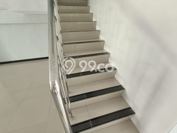 Ruko Dijual di Prime Area Semarang Luas 200m2 Ruko Dijual di Prime Area Semarang Luas 200m2