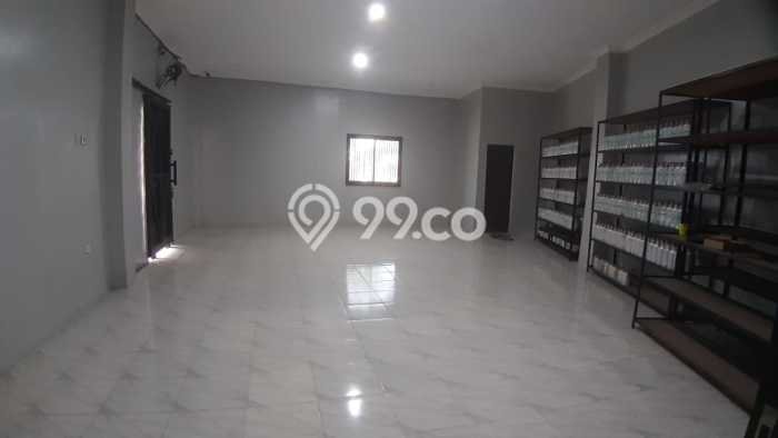 Gudang Strategis Kawasan Semarang Timur, Luas 400m2m², Lokasi Bisnis, Dekat Semarang Timur, Semarang, Semarang Gudang Strategis Kawasan Semarang Timur, Luas 400m2m², Lokasi Bisnis, Dekat Semarang Timur, Semarang, Semarang