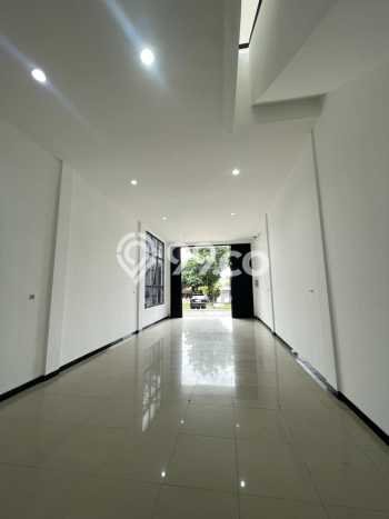 Untuk Disewa Ruko di Semarang Barat Semarang LT 144m2, LB 160m2 Untuk Disewa Ruko di Semarang Barat Semarang LT 144m2, LB 160m2