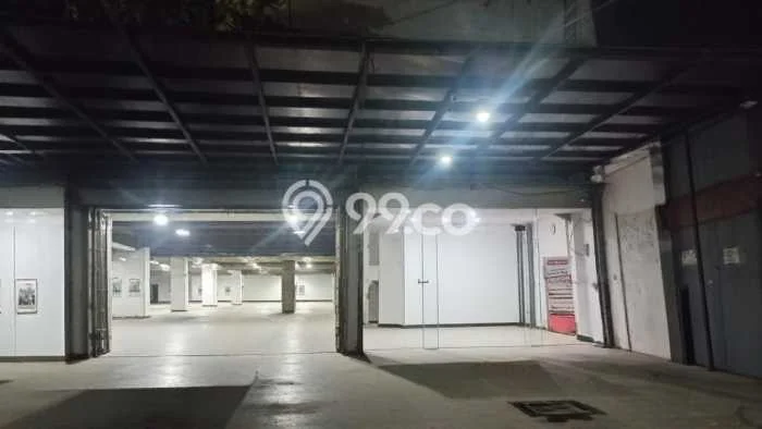 Komersial untuk disewa di Semarang Barat punya LT 450m2 & LB 700m2 harga sewa kompetitif Komersial untuk disewa di Semarang Barat punya LT 450m2 & LB 700m2 harga sewa kompetitif