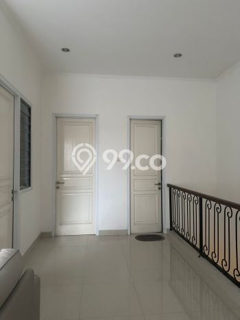 For Sale Rumah 4 Kamar Lokasi Ideal Bagus dan Strategis di BSD For Sale Rumah 4 Kamar Lokasi Ideal Bagus dan Strategis di BSD