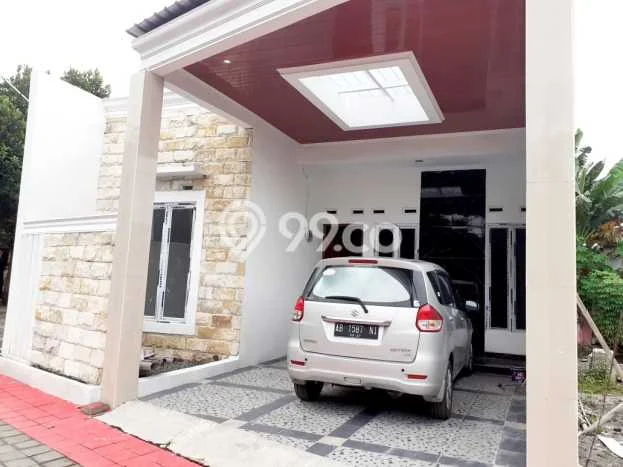 Hunian Cantik Modern Lb 100m2 di Mlati, Sleman Hunian Cantik Modern Lb 100m2 di Mlati, Sleman