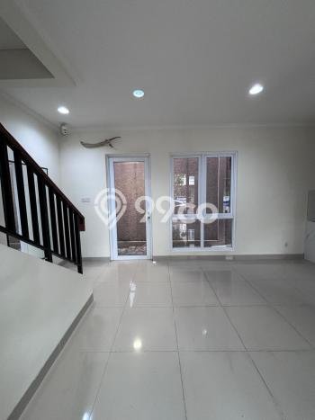 SPECIAL PRICE! Rumah Strategis lokasi Gading Serpong, LT 84m2m² Bangunan 89m2m² SPECIAL PRICE! Rumah Strategis lokasi Gading Serpong, LT 84m2m² Bangunan 89m2m²