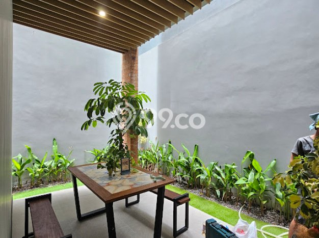 Hunian Mewah LB 400m2 Siap Huni Desain Elegan di BSD The Green, Tangerang Hunian Mewah LB 400m2 Siap Huni Desain Elegan di BSD The Green, Tangerang