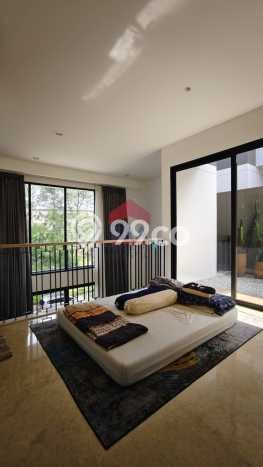 For Sale! Luxury House LT 230m2 Desain Elegan di BSD For Sale! Luxury House LT 230m2 Desain Elegan di BSD